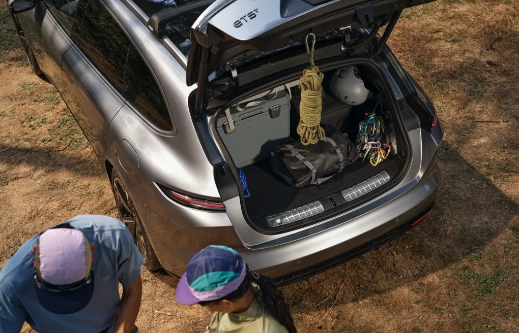 Versatile Tailgate Hooks