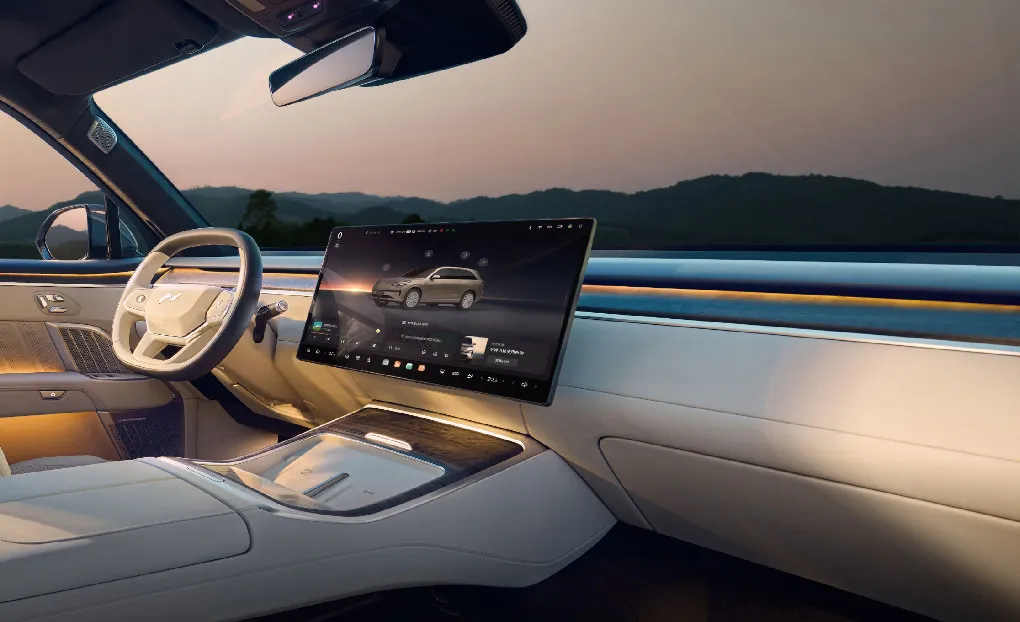 Intelligent three-zone air conditioner