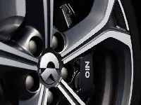 Black Calipers (6-Piston)