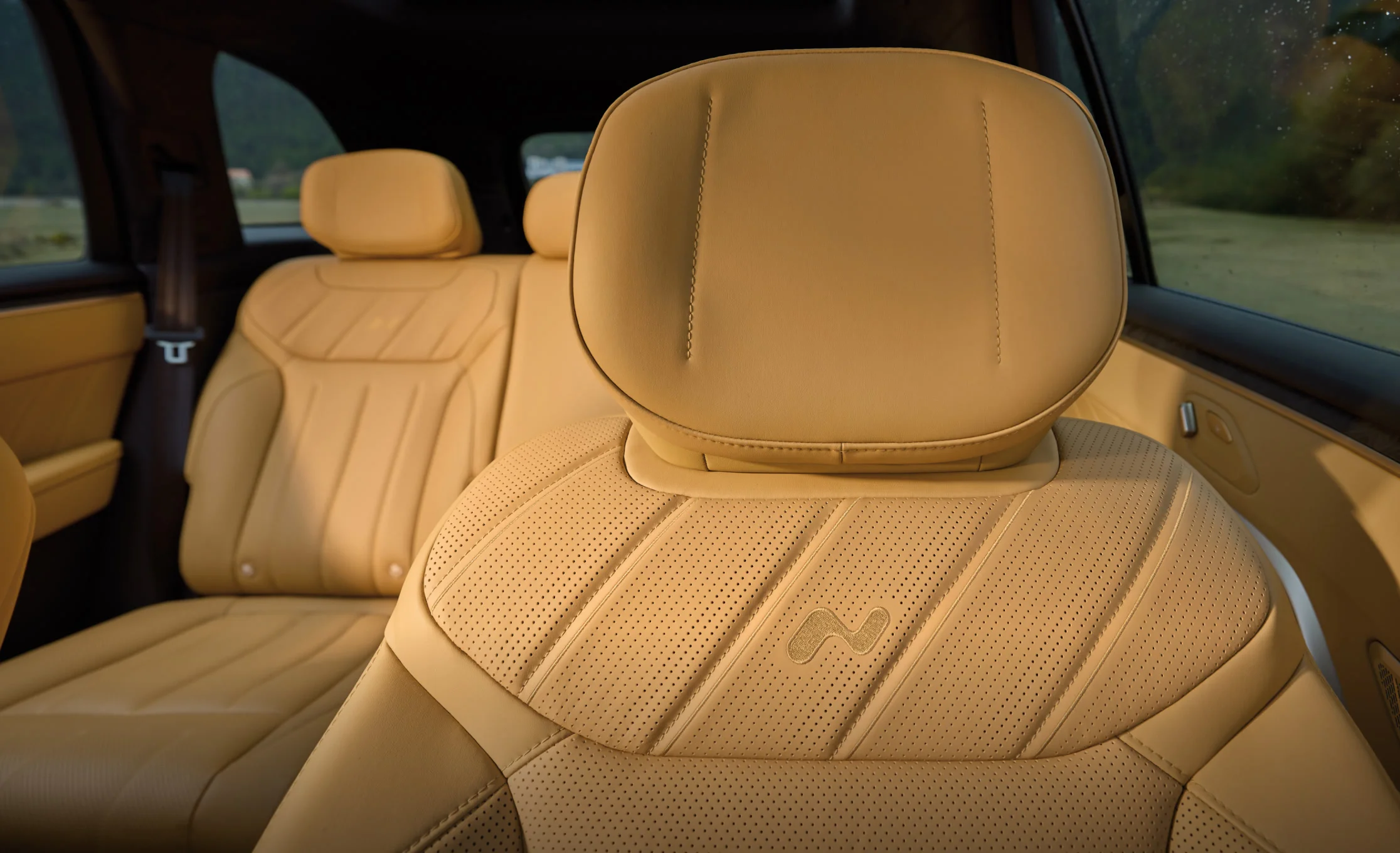 "Pearl Shawl" Seat Texture
